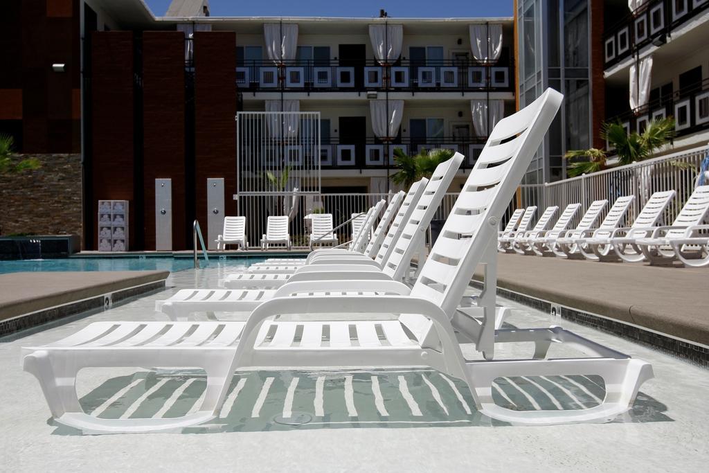 โอเอซิส แอท โกลด์ สไปค์ Hotel ลาสเวกัส ภายนอก รูปภาพ